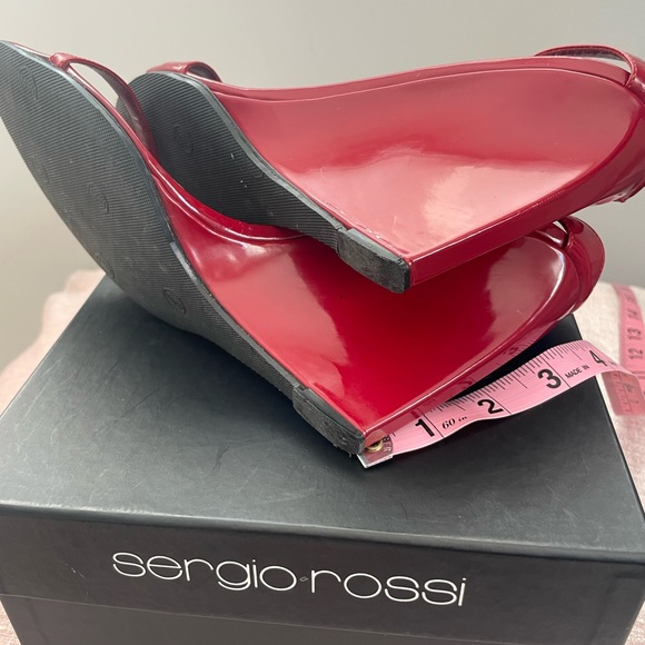 Vintage Sergio Rossi • Authentic
Vernice Burgundy Wedge Sandal - Picture 3 of 3